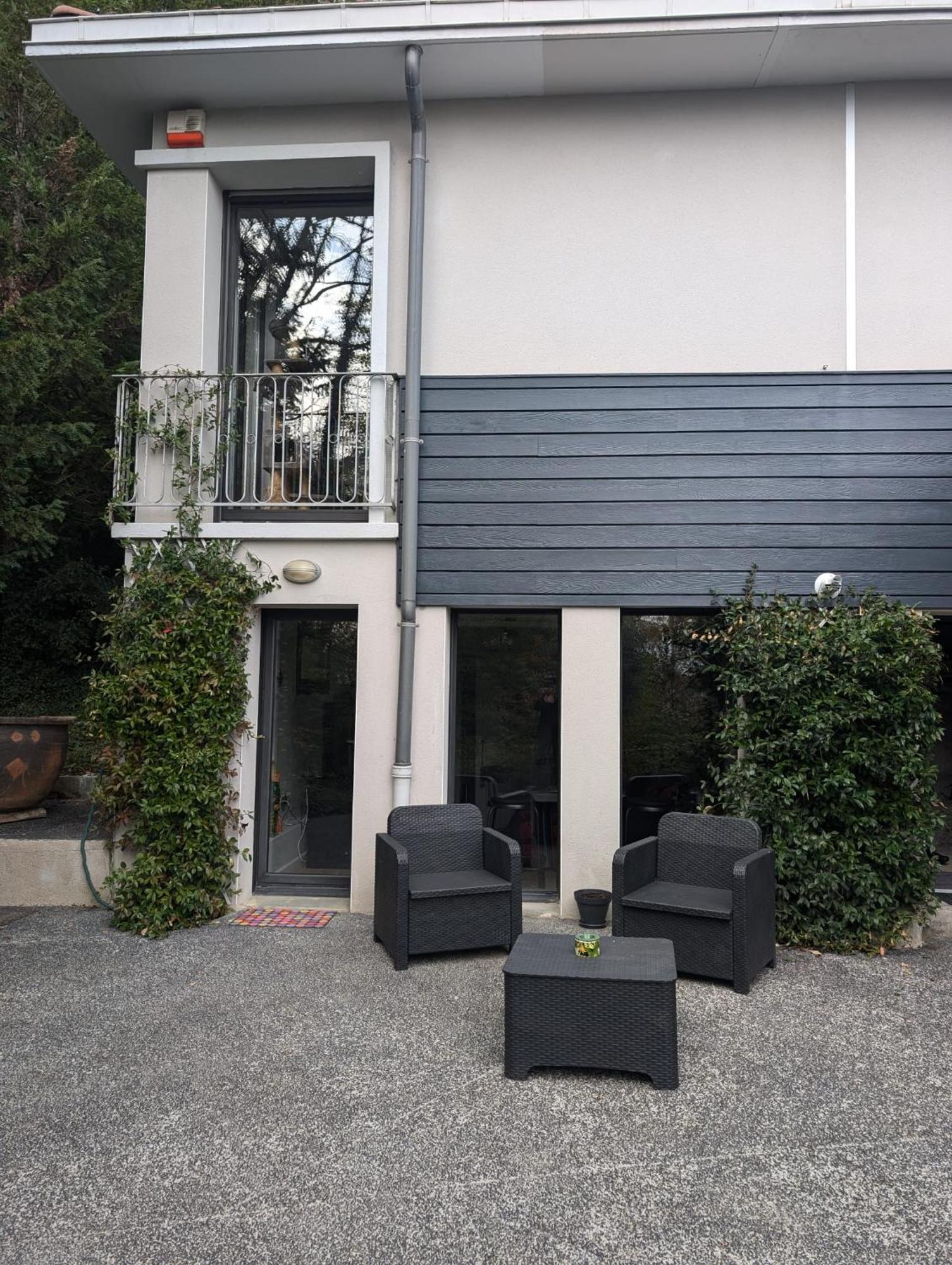 B&B Le Gorget La Tronche  エクステリア 写真